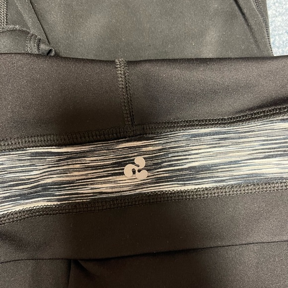 Adidas/Reebok Black Capris - Picture 2 of 4